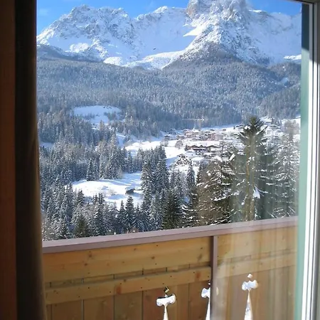 Dolomiti Di De Martin D Oscar Hotel